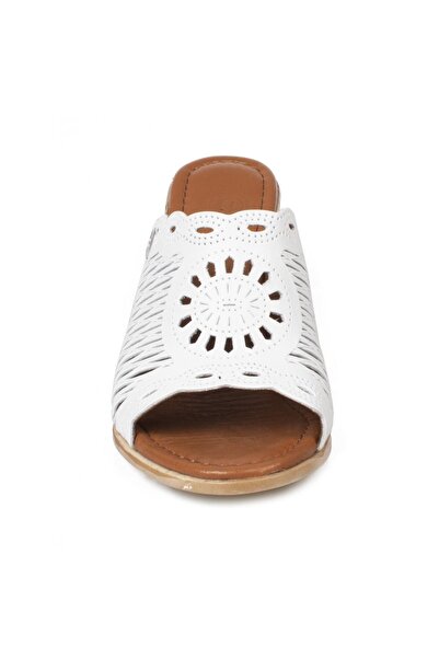 Mammamia D22yt-2200 Λευκές γυναικείες ημερήσιες παντόφλες με τακούνι