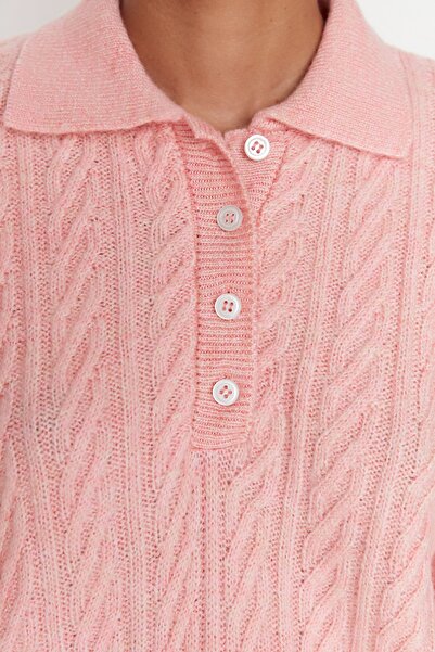 Trendyol Collection Růžový svetr z měkkého úpletu Wide Fit TWOAW21KZ2635