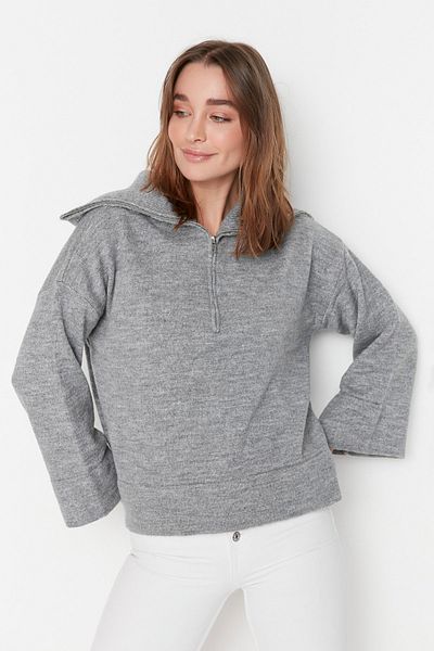 Trendyol Collection Gray Wide Fit Soft Textured Basic Knitwear Sweater TWOAW23KZ00236