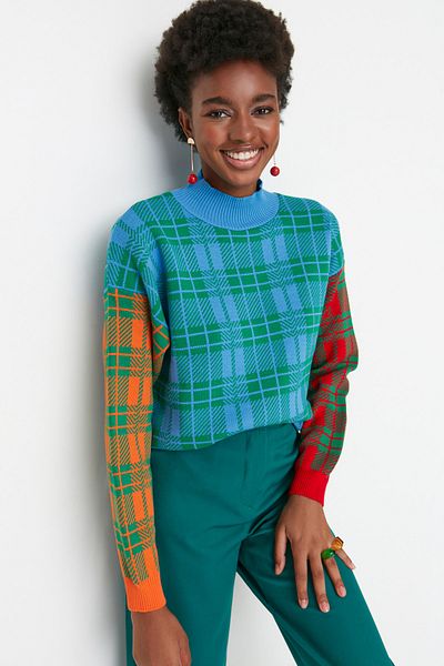 Trendyol Collection Grüner Pullover mit Karomuster und Farbblockdesign TWOAW23KZ00962