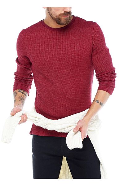 FBI Men's Claret Red Slim Fit Crew Neck Textured Sweatshirt