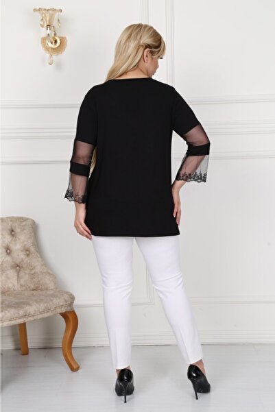 LİKRA Γυναικεία μαύρη μπλούζα βισκόζης μεγάλου μεγέθους με λεπτομέρεια από τούλι