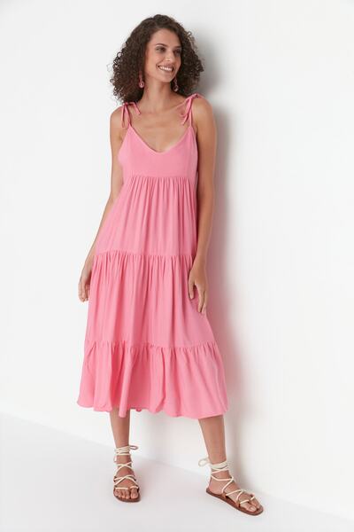 Trendyol Collection Růžové šaty na ramínka TWOSS22EL00674