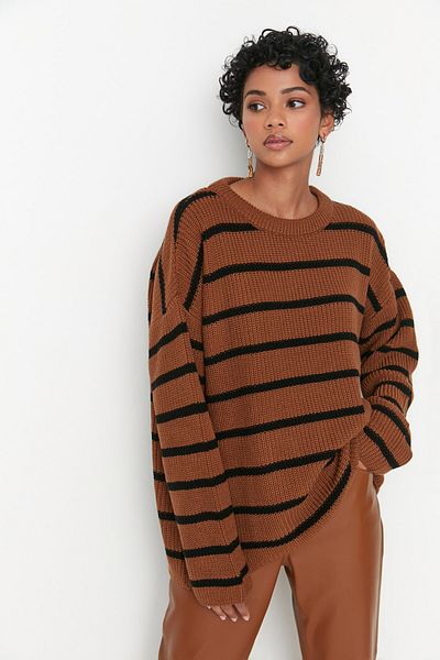 Trendyol Collection Трикотажен пуловер с широка кройка с камилски райета - TWOAW23KZ00720