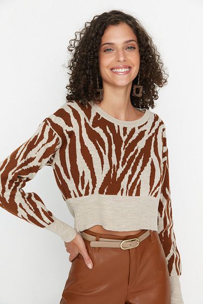 Trendyol Collection Steinfarbener Jacquard-Strickpullover TWOAW23KZ00633