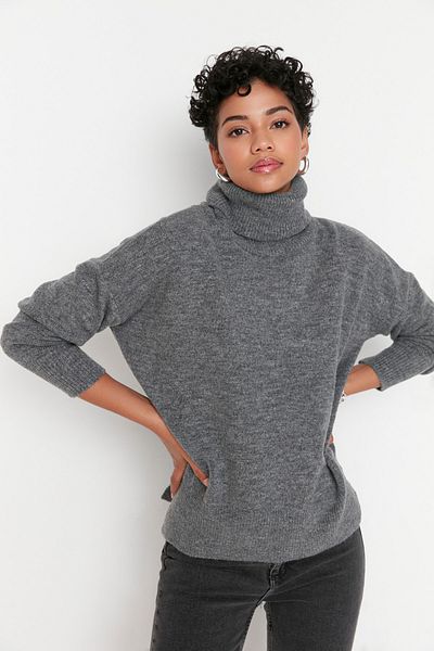 Trendyol Collection Anthrazitfarbener Rollkragenpullover mit weicher Struktur TWOAW20XS0026