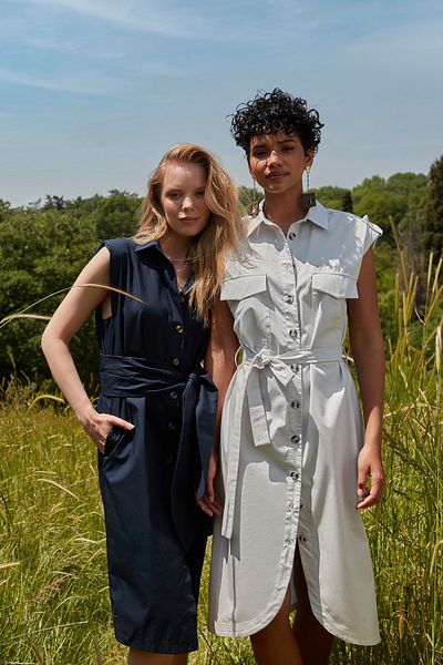 Trendyol Collection Sötétkék öves inges szőtt ruha TWOAW23EL00338