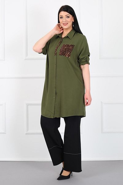By Alba Collection سترة نسائية كبيرة الحجم من الفسكوز القطني بجيب الفهد الكاكي