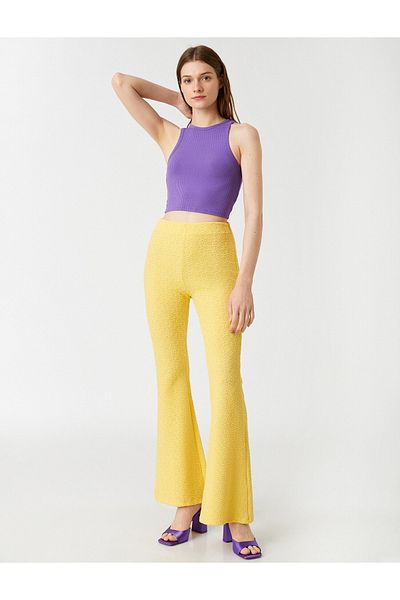 Koton Gemusterte Hose mit ausgestelltem Bein