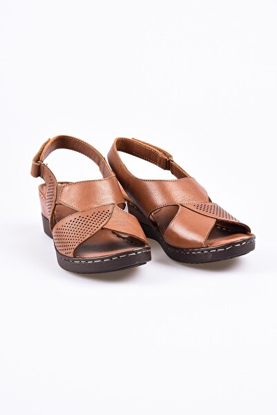 Venüs 21981113 Hakiki Deri Ortopedik Taban Dolgu Topuk  Kadın Günlük Sandalet...