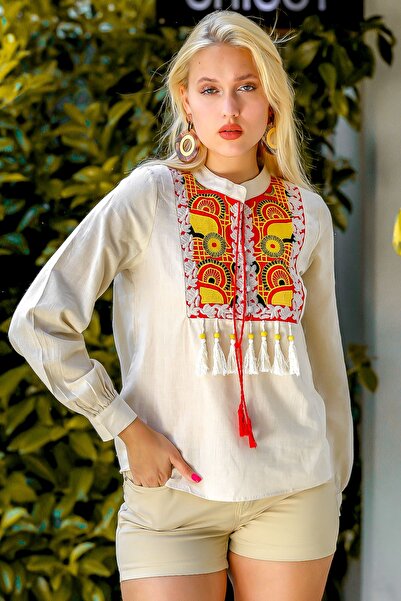 Chiccy Women's Beige Full Collar Japanese Sun Embroidered Tassel Detailed Blouse M10010200bl94100