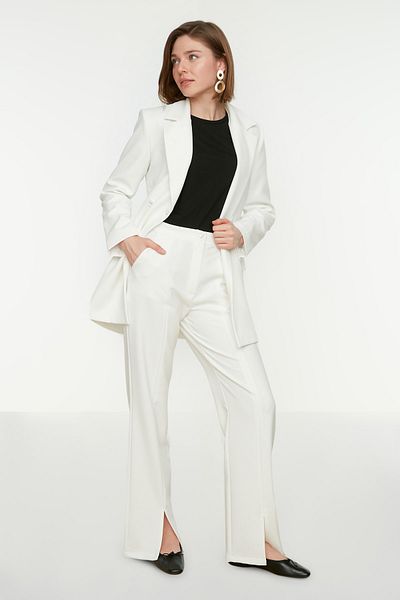 Trendyol Modest Ecru kalhoty s vysokým pasem s detailním rozparkem do kapsy TCTSS22PL0367