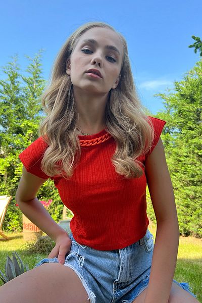 Trend Alaçatı Stili Women's Coral Collar Accessories Padded Crop Knitted Blouse ALC-X6089
