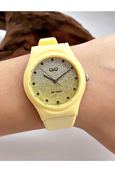 Q&Q Vq86j360ye Su Geçirmez Genç Kız Kol Saati