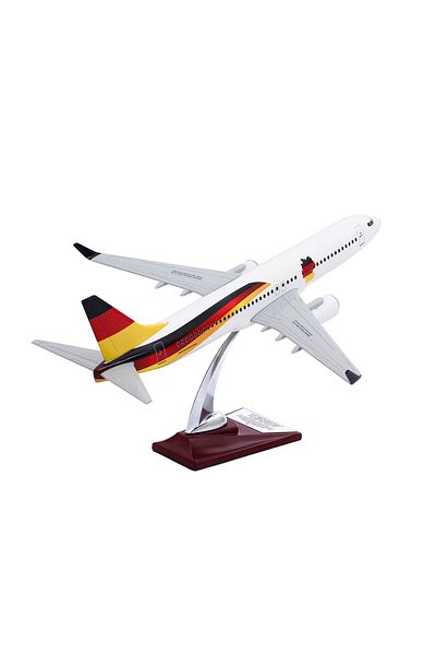 zekupp - Model Airplane - Boeing 737-800 1/100 - Germany Special Design Model Airplane