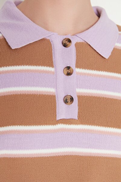 Trendyol Collection Sweter z golfem w kolorze camelowym w paski - Twoaw22Kz0217