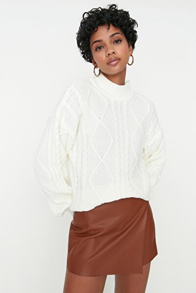 Trendyol Collection Pullover - Ecru - Normal