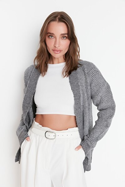 Trendyol Collection Gray Oversize Knitwear Cardigan TWOAW23HI00257