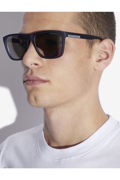 Armani Exchange Arman Exchange نظارة شمسية رياضية سوداء للرجال - Ax4080s 80786g 57-19-145