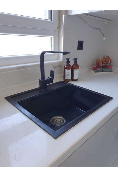 İSAOĞLU YAPI Matte Black Kitchen Faucet Black Sink Faucet Square Design Kitchen Faucet