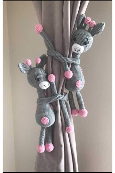 ÖrgüAna Amigurumi Sevimli Zurafa Perde Tutacağı