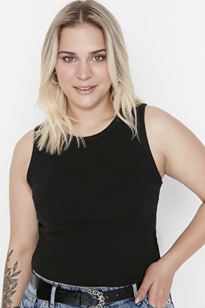 Trendyol Curve Black Crew Neck Knitted Crop Μπλούζα TBBSS22AF00013