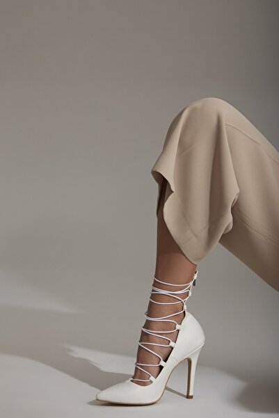 AYAKKABI PRENSİ Жіночі білі шнуровані туфлі на шпильках, матові туфлі на підборах