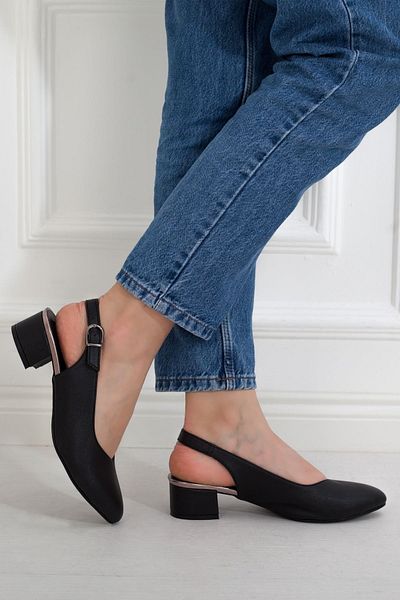 Adım Adım Black Short Heel Buckle Women's Daily Sandal • A192yakt0022