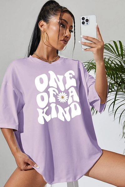 MODAGEN Tricou de damă oversize liliac One Of A Kind imprimat
