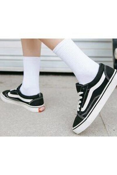 Önder Συσκευασία 4 Unisex λευκές, χωρίς επένδυση, βαμβακερές κάλτσες τένις Sports College