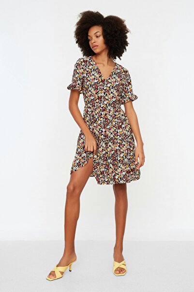 Trendyol Collection Többszínű virágmintás A-vonalú mini viszkóz szőtt ruha TWOSS20EL2431