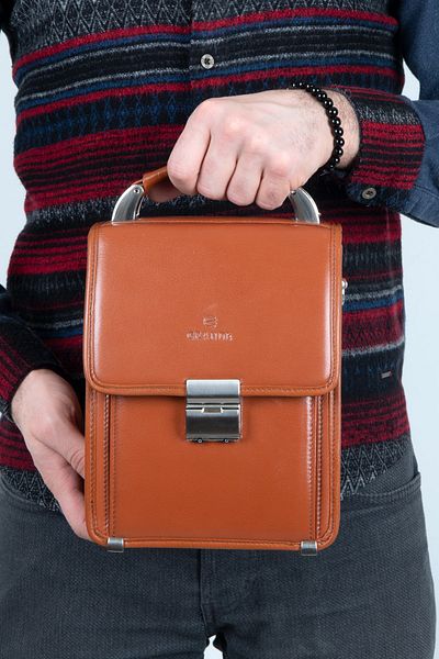 Grande Tan Leather Men's Handbag - Crossbody Bag