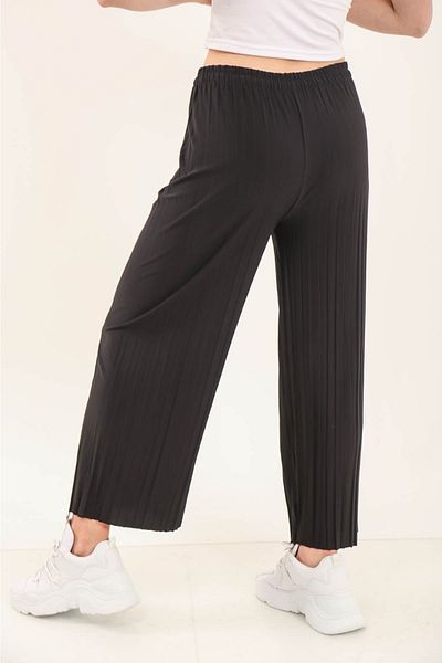 AKAL Pleated Sendy Pants