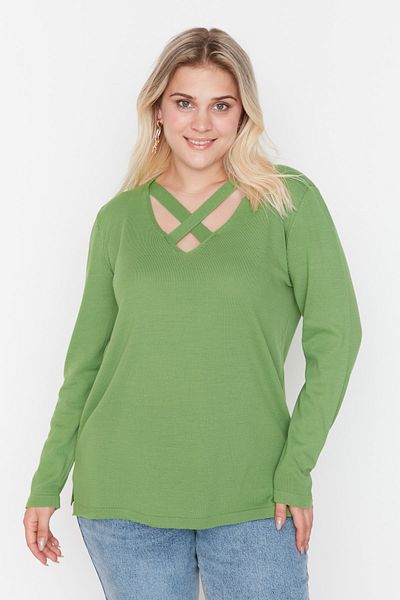 Trendyol Curve Green Collar Detailed Knitwear Sweater TBBAW23AN00002