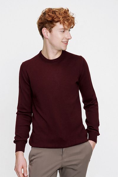 Morven Ανδρικό σκούρο Claret Red Basic Crew Neck Dynamic Fit με άνετο σχέδιο πλεκτό