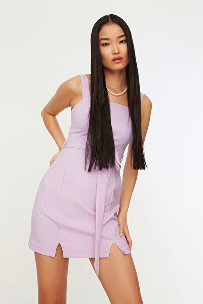Trendyol Collection Lilac páskem rovný střih s rozparkem čtvercový výstřih mini tkané šaty TWOSS20EL0977