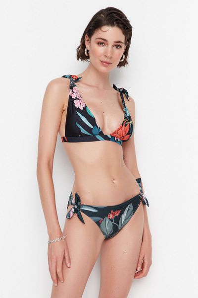 Trendyol Collection Black Floral Patterned Tie Detailed Bikini Top TBESS21BU0154