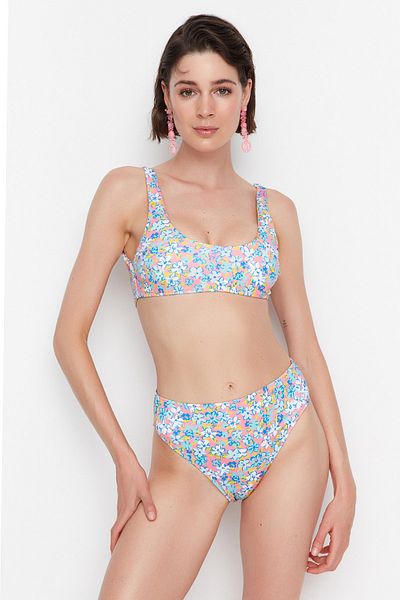 Trendyol Collection Floral Patterned Bandeau Bikini Top TBESS22BU0102