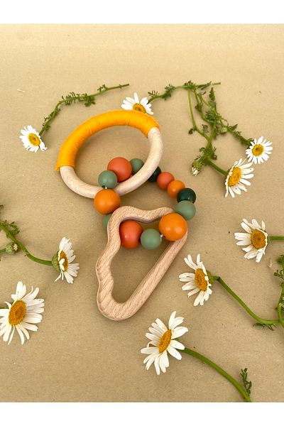 damdamin toys عضاضة خشبية مع خيوط قطنية نصف مضفرة وخرز ملون