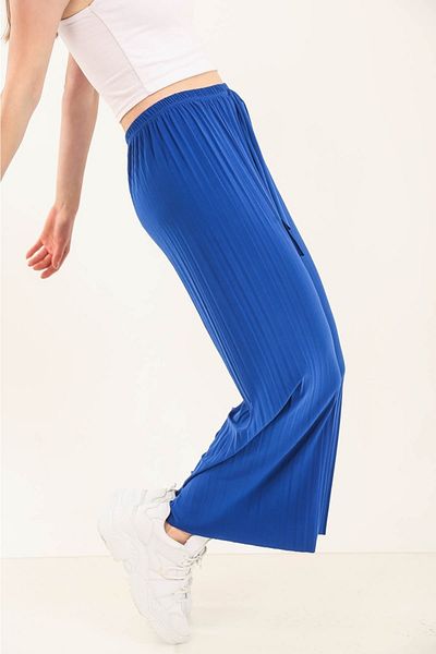 AKAL Pleated Sendy Pants