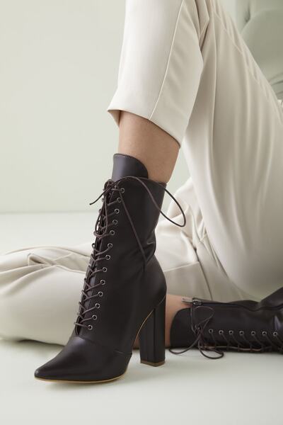 AYAKKABI PRENSİ Дамски ботуши с връзки Arto, кафяви, матови, 10 см, ботуши, с ток