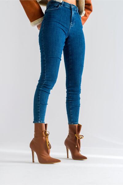 AYAKKABI PRENSİ Elba Lace-Up Detailed Aci Coffee Mat 8 Cm Дамски ботуши и боти, обувки с ток