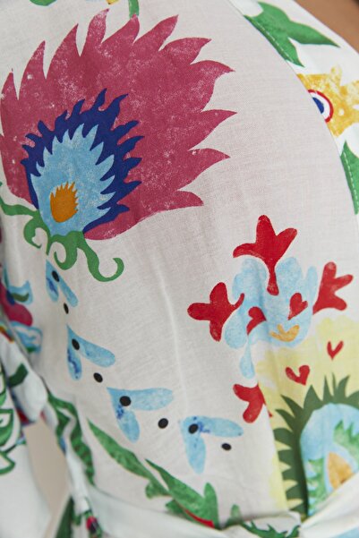 Trendyol Collection Ecru Floral Printed Voile Beach Kimono&Beach Kaftan TBESS21KM0086