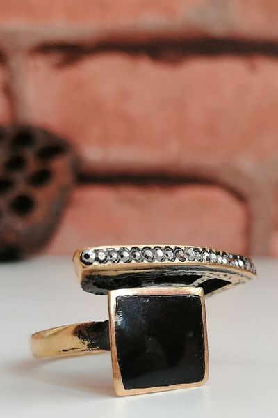 Esra Pamir Authentic Ring with Marcasite Stone