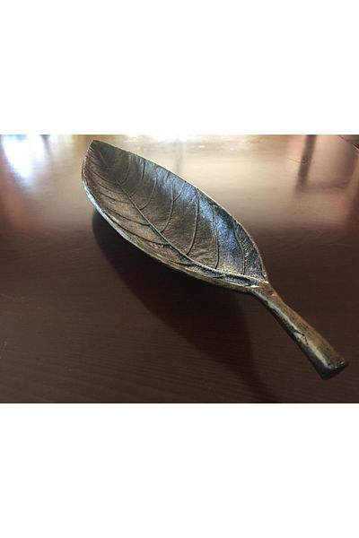 IDYLLHOME Metal Cast Leaf Tabletop Accessory