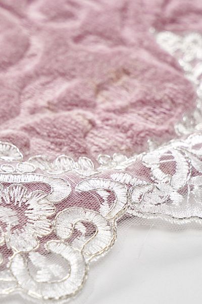 Dekoreko Blanca Lilac Seersucker Lacy 2-Piece Toilet Bathroom Set