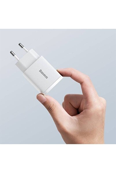 Baseus Compact 20w Usb + Type-c Çıkışlı Qc3.0 Hızlı Şarj Başlığı Şarj Aleti Beyaz