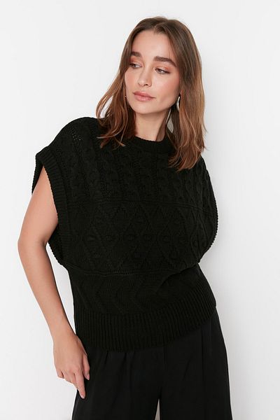 Trendyol Collection Schwarzer Strickpullover mit Rundhalsausschnitt und selbstgemustertem Muster TWOAW21BZ0447