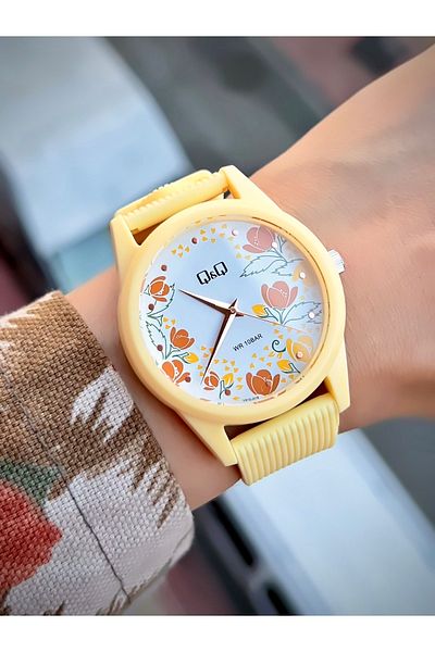 Q&Q Unisex Wristwatch Silicone Cord Waterproof Teenager Watch Sports Model
