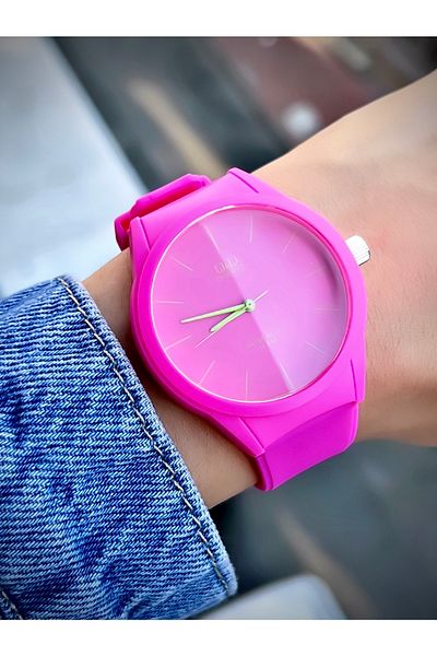 Q&Q Unisex Wristwatch Silicone Cord Waterproof Teenager Watch Sports Model